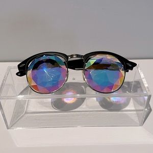 HOLES Eyewear Prismatic Sunglasses